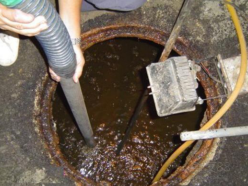 南岔隔油池清理